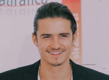 Orlando Bloom kiêng chăn gối 6 tháng trước khi yêu Katy Perry