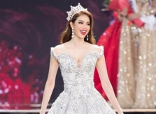 Phẩm giá hoa hậu