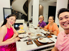 Phillip Nguyễn mừng sinh nhật Linh Rin