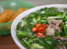 Hàng phở Hà Nội: Từ thực đơn một món đến quán gây sốt ở Nhật