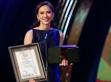 Phương Anh Đào xúc động bất ngờ với giải nữ diễn viên chính xuất sắc nhất HANIFF 2018