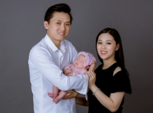 Quách Ngọc Tuyên lần đầu khoe người yêu và con gái