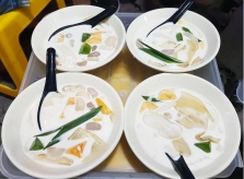 Địa chỉ cuối tuần: Quán sinh tố gần công trường vẫn đông khách ở Hà Nội