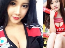 Quá thèm được khỏa thân