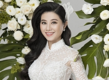 Quế Trân diện áo dài cưới