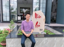 Diễn viên 'Gạo nếp gạo tẻ' xây biệt thự 25 tỷ đồng cho bố mẹ