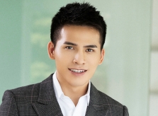 Quốc Thiên: 'Tôi mất một năm quyết định phẫu thuật thẩm mỹ'