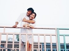 Vợ đại gia làm thơ tặng Quý Bình