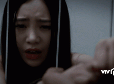 Dân mạng chỉ trích khi Quỳnh Kool bị 'tét mông' bạo lực