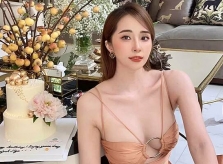 Ảnh sao 11/9: Quỳnh Nga ngày càng sexy