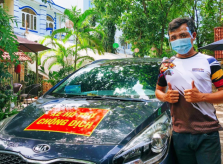 Runner chở thực phẩm 0 đồng đi khắp TP HCM