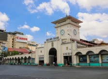 Sài Gòn cả ngày trống vắng