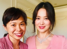 Song Hye Kyo chụp ảnh, trả lời phỏng vấn sau ly hôn