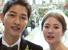 Song Joong Ki luôn yêu Song Hye Kyo say đắm