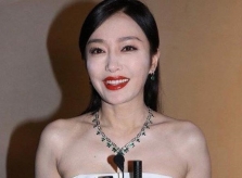 Mỹ nhân 'Diên Hi công lược' bức xúc vì bị chê già nua, mặt phủ bột