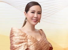 Người yêu và con trai ủng hộ việc kinh doanh của Thu Hoài