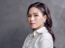 Thùy Chi: 'Nổi tiếng khiến tôi thấy thiếu an toàn'