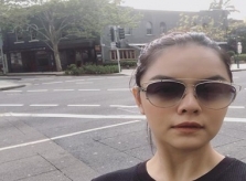 'Tiết kiệm son phấn' nhưng những sao nữ này vẫn xinh đẹp hết phần người khác