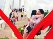 Trấn Thành viết status mùi mẫn mừng sinh nhật Hari Won
