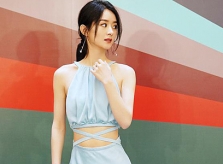 'Thân hình phẳng' của Triệu Lệ Dĩnh gây tranh cãi