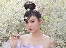 Ảnh sao 13/1: Trương Quỳnh Anh đón tuổi 31
