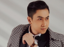 Tùng Lâm lịch lãm khi diện suit