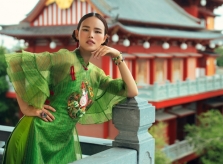Tuyết Lan trở lại làng mốt sau kết hôn