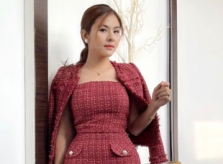 Phong cách 'nữ Chủ tịch' hợp mốt của Vân Trang trong phim