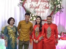 Nhan sắc đời thường xinh đẹp của vợ cầu thủ Trọng Hoàng