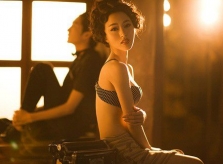 Chồng chết lặng với lý do khiến vợ lăng nhăng với cả chục người đàn ông