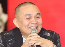 Xuân Hinh: 'Tôi được fan tặng nghìn USD khi đi diễn'