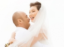 Xuân Lan cưới