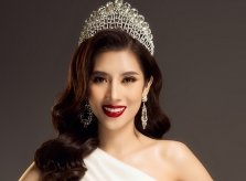 Yến Nhung chuộng đầm lệch vai