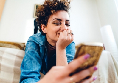 Vì sao Gen Z chuộng giao tiếp qua mạng xã hội