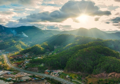 Hành hương về đất Tổ - Đắm mình cõi Rồng Tiên