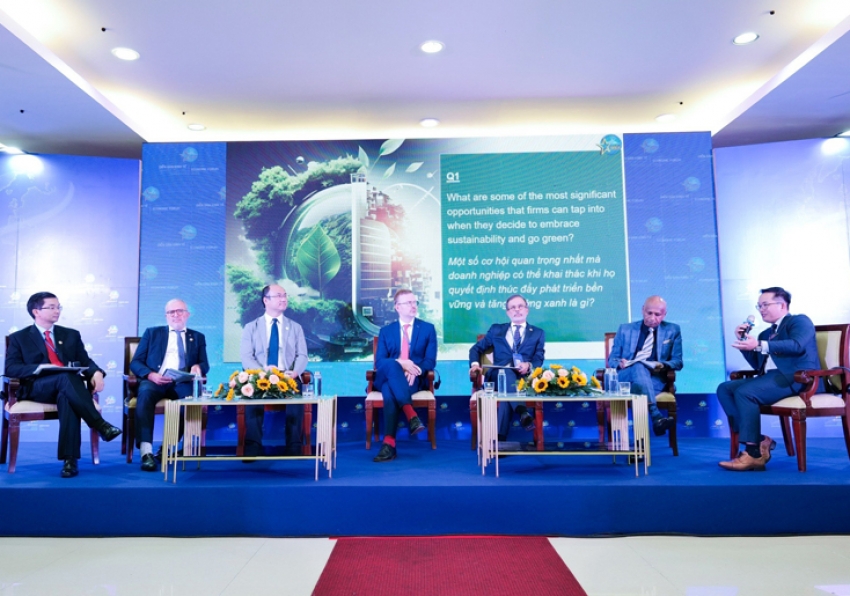 Nam A Bank chung tay cùng TP.HCM phát triển xanh