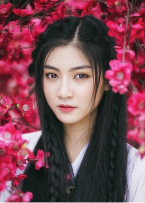 Miss Teen Nam Phương hóa Tiểu Long Nữ trong bộ ảnh mới
