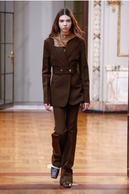 Bộ sưu tập cuối của Victoria Beckham tại tuần lễ thời trang New York