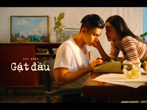 Jun Phạm quay MV lấy cảm hứng từ chuyện tình bố mẹ