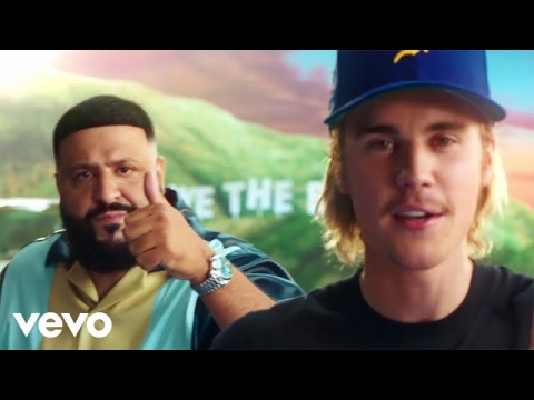 Giữa thông tin sắp cưới, Justin Bieber bất ngờ ra MV mới